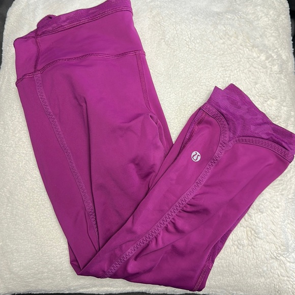 Lululemon run for days pink camo mesh crop leggings - Picture 3 of 7
